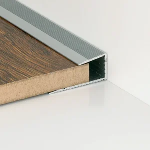 Arrêt Parquet – Stratifié Pré-percé Romus Alu Incolore Longueur 2.70 M Hauteur 7.2 – 8.2 Mm 1973 7